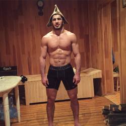 muscular guys, bodybuilders and my states of soul.