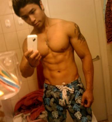 siroman91:  Hot Viet guy <3  