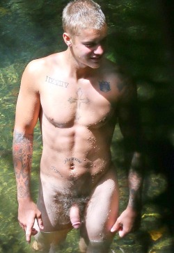 adamwritesthings:  Justin Bieber *NEW* Nudes. Circumcised beauty