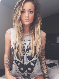 pancakes-and-penguins:  I absolutely love her tattoos. 