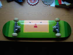 mangolife:  i painted my skateboard! 