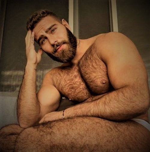 Hairy Men to Share