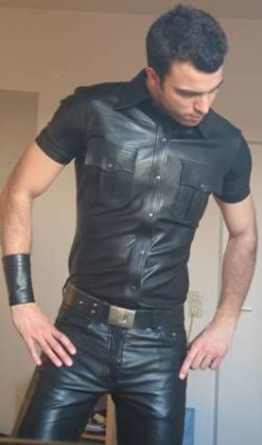 sirjocktrainer:  He’s always loved leather he just didn’t