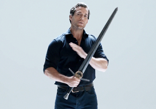 august-walker:  HENRY CAVILL and The Witcher’s Swords