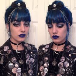 thegothicalice:  Makeup shot. Tried something a bit different