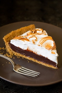 do-not-touch-my-food:  S’mores Pie 