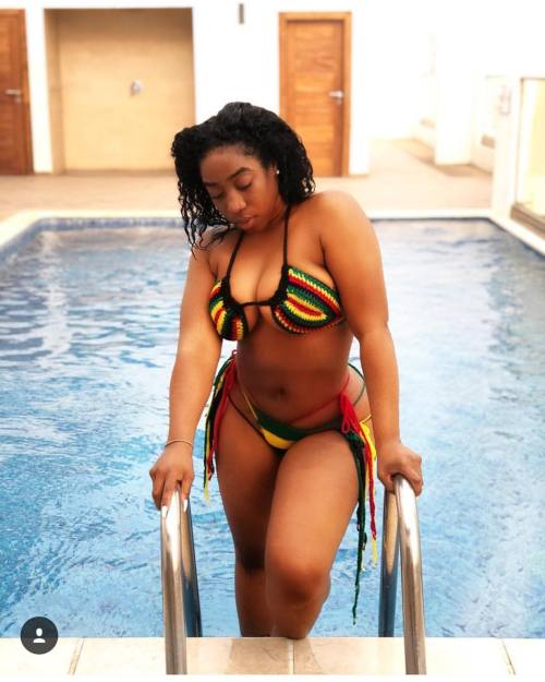 awesomeblack-girls:  Delicious black babes are desperate to meet