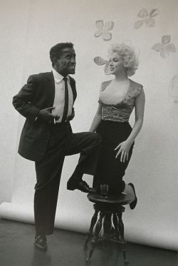 perfectlymarilynmonroe:  Marilyn Monroe and Sammy Davis Jr. photographed