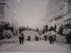 revolutionaryhopes:  gramscislashlenin:  Communards at the barricades,