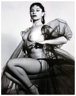 burleskateer:  Patti Waggin               aka. “The Sex Oomph Doll”.. 