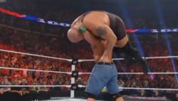 houndsofhotness:  LOL Big Show had his hands all up in cena’s
