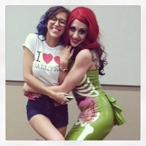 I had such a fun time at the Nerd Poetry Slam yesterday! I read the sexiest Dalek love poem ever! Thank you @the_klute for having me! Thank you everyone for coming out! And I definitely have a big crush on @luckyzombie84 now! #phxcc