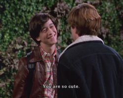 thequeerfilmdetective:  Eric (Topher Grace) and his gay friend