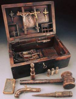 josephcooper96: sixpenceee:  An antique vampire killing kit that