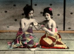 Topless Japanese geisha. Via Okinawa Soba.