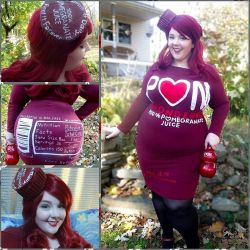 feetlips:  My #Halloween #costume 2015: @pomwonderful bottle!