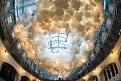 culturenlifestyle:  100,000 Illuminated Suspended Balloons Form