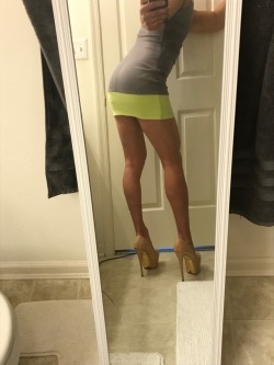closetsissycutie:Do u like my new dress? Amazingly sexy dress&hellip;. and the body in it&hellip;