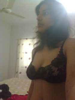 indianpakibabes:  hot beautyfull babe part 2/2