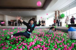 mymodernmet:  China creates the world’s largest ball pit with