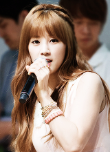 eunoos:   9 random pictures of Chorong  