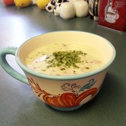 Treated myself to a nice new soup bowl and made asparagus and turkey bacon soup with quinoa and brown rice &lt;3