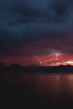 rhiannahowardphotography:  Lightning, Seabeck, Washington