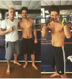 hotfamousmen:  Tyler Posey 