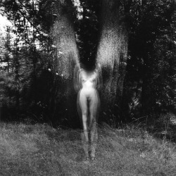 mynudeartrevolution:  inneroptics:  Charles Swedlund  desnudo fantasma 