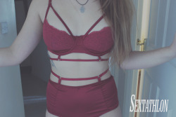 sextathlon:  How cute is this underwear set? My boyfriend bought