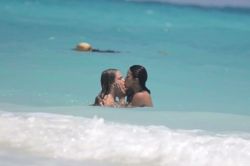 nek48:  Cara and Michelle making out (Real)