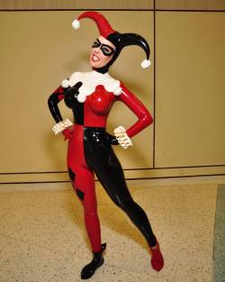 gng:  Day 4 FanEXPO - The captivating @evilyn13 as Harley Quinn!