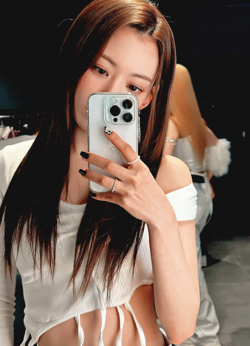 dazzlingkai:  ig: 39saku_chan