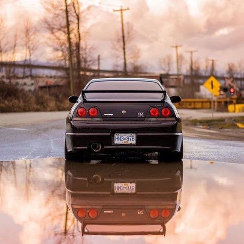 untouchvbles:  Nissan Skyline GT-R V-Spec (R33)