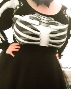 kittensplaypenshop:  voluptuous-violet:  My Halloween inspired