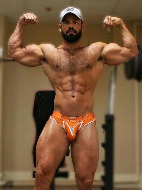 txheadman:Love his underwear 