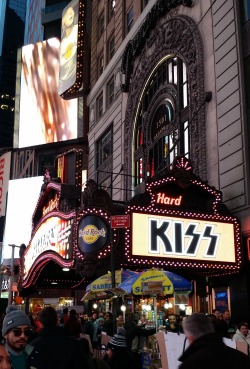 mymanhattanexperience:  Times Square. Midtown. Hard Rock Cafe.