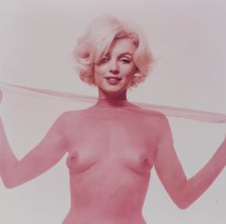 beardedstrawberrymusic:marilyn monroe 1962 bert stern