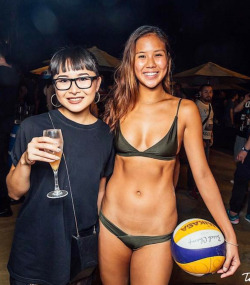 upandundersg:  #sggirls volleyballer peranakan.  that skin tone