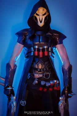 cosplayblog:  Reaper from Overwatch  Cosplayer: Henchmen Props