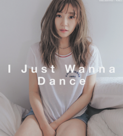 pinklightstick:  I JUST WANNA DANCE ! 