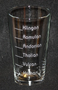 thedrunkenmoogle:  Star Trek Pint Glass Giveaway, Sponsored by