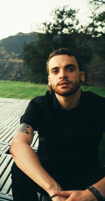 paramoreupdates:    Happy 26th Birthday Taylor York! 