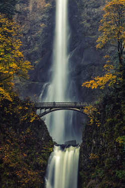 idealizable:  Multnomah Falls by redspub on Flickr.