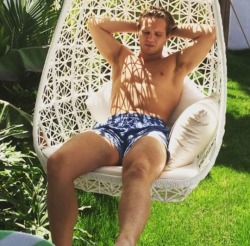 malecelebhub:DANNY WALTERS