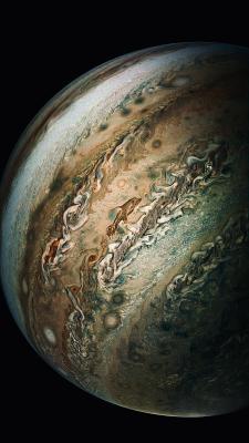 space-pics: The Dolphin on Jupiter [1724x3064]