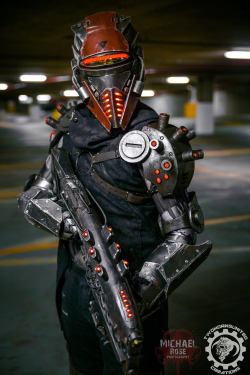 cybernetic-psychosis:  The TR3-22 Security unit - LED Cyberpunk