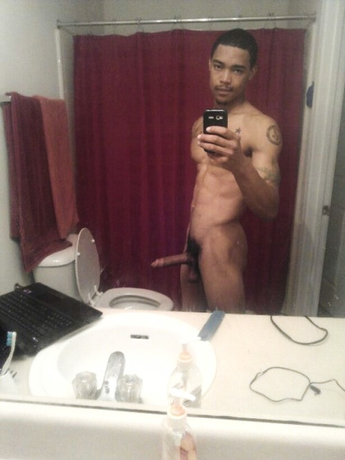 traps-n-trade:   Traps-N-Trade: Follow, Reblog and Share! The BEST blog on Tumblr for dat Thug dick. All street, tatted, masculine, prettyboy, ass splittin BIG DICK shit with no junk advertising or bullshit. Get butt ass naked and send ya picture to: