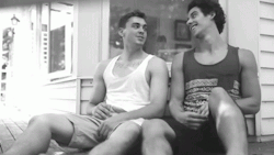 tumblinwithhotties:  I missed you while I was away at school,
