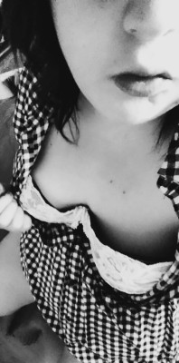 lilsluttyprincessseeksdaddy:  Plaid & Lace. 🎀